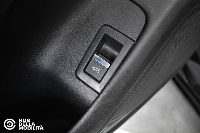 AUDI A6 Avant 40 2.0 TDI quattro ultra S tronic Business